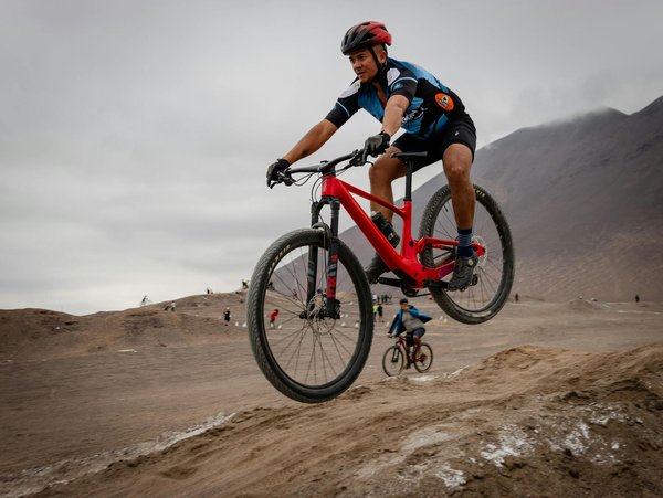 Cyclists' guide to mental toughness: effective psychological techniques for excelling in multi-stage events